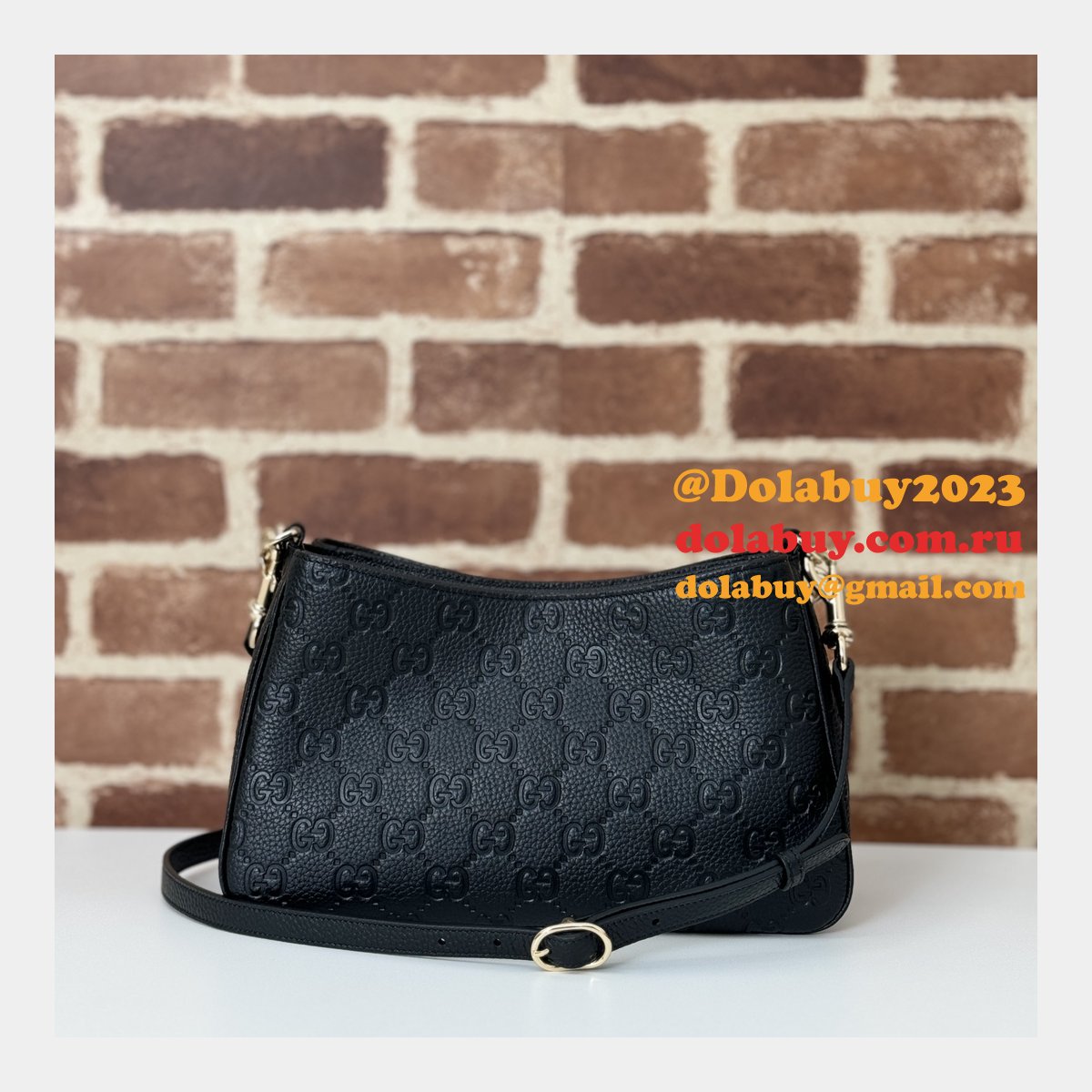 G*u*i designer copy gg emblem small shoulder chain 815263 black bag