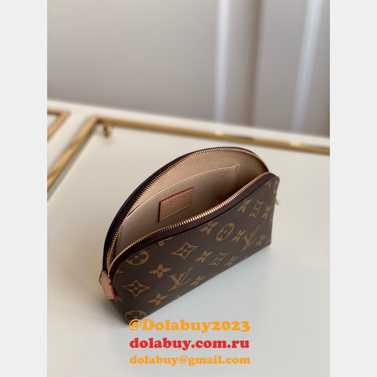 Fashion Louis Vuitton Replica Cosmetic Pouch M47515 Monograms