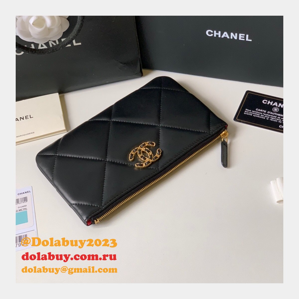 Hot Replica 19 Lambskin Small Pouch AP1059 Bag