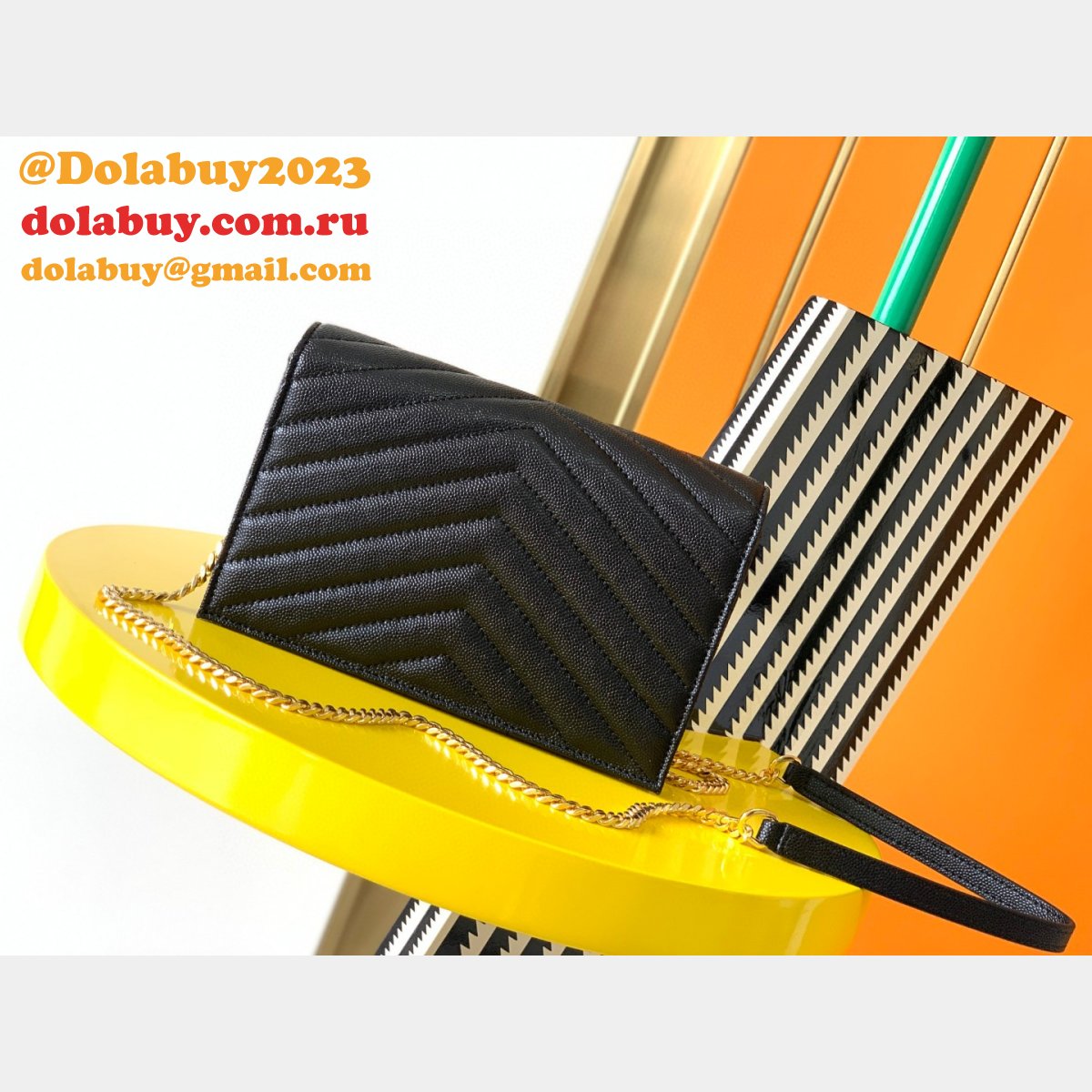 YSL Cheap Monogram Chain 19cm WOC 393953