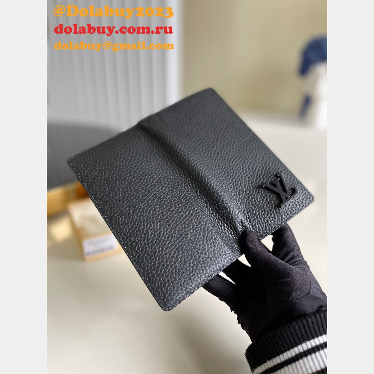 Louis Vuitton Wallets Replica Brazza LV Aerogram M69980 Bag