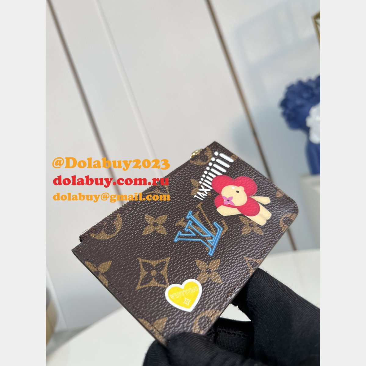 Louis Vuitton Replica 57th Street NYC Romy Card Holder Exclusive M12998 Bags