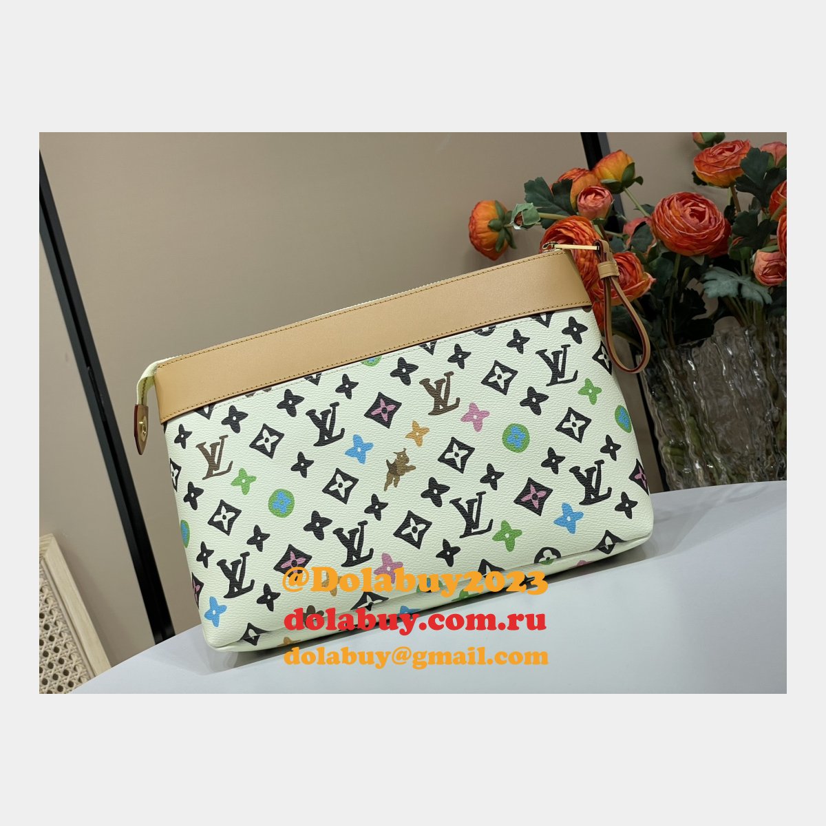 Fashion Louis Vuitton M83568 Pochette Voyage Souple Replica Bag