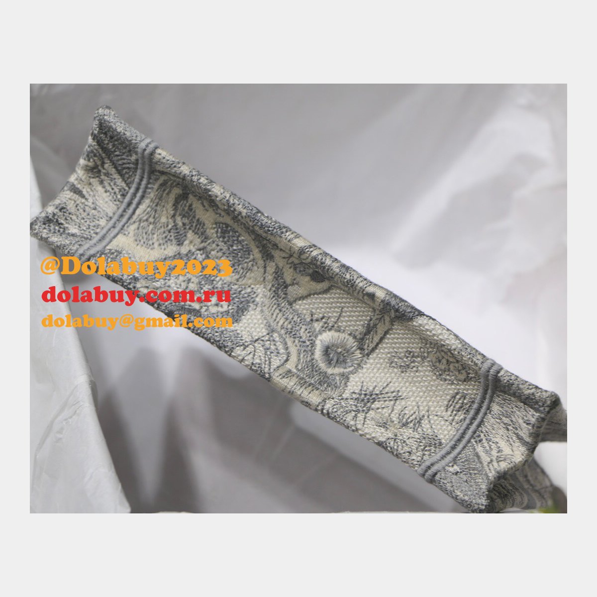 Top Quality Dior Replica Mini Book Tote Bag 22CM Canvas Embroidered