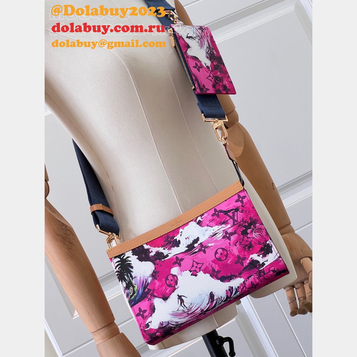 Louis Vuitton Shopping Designer Replica M83466 Gaston Wearable Wallet