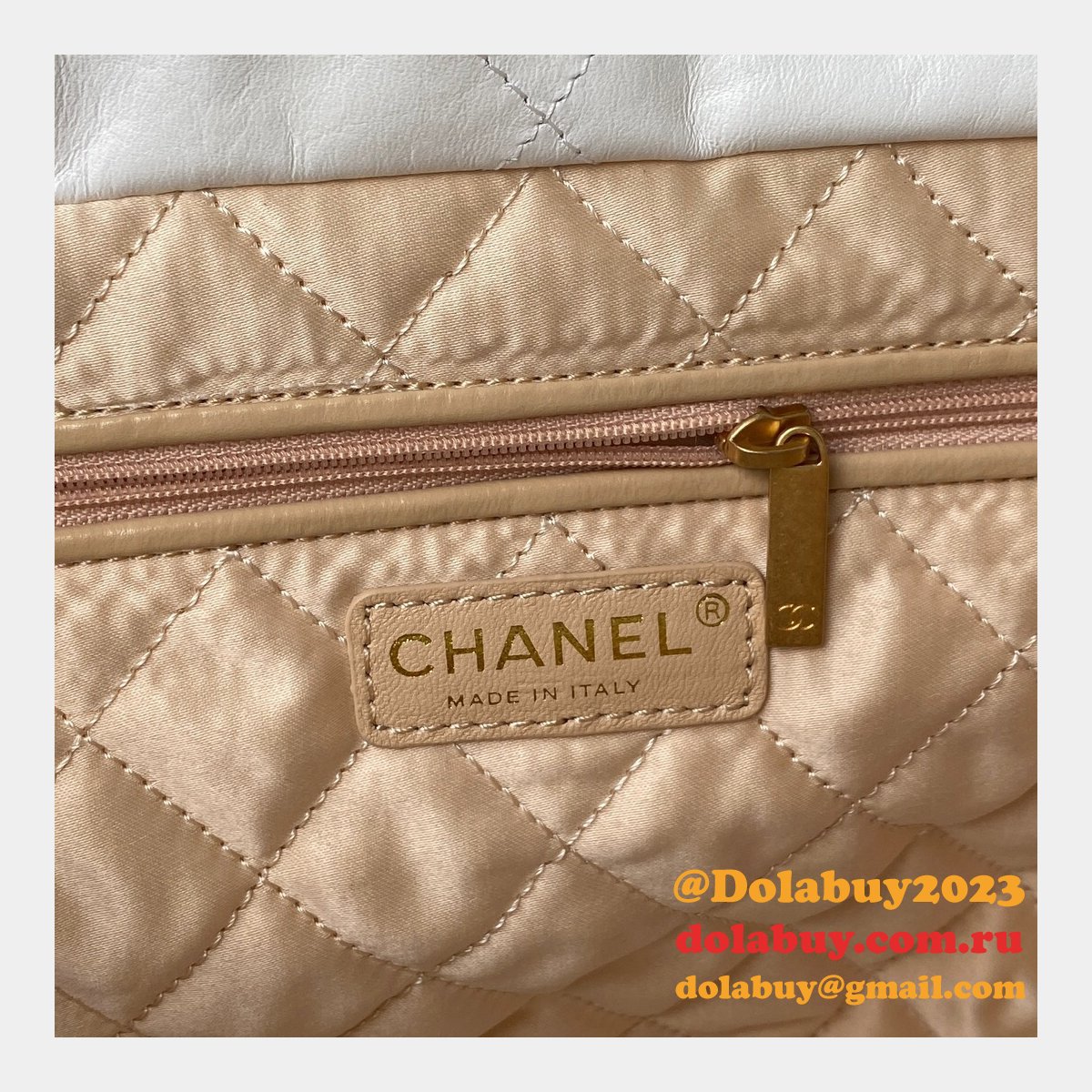 Dolabuy AS3261 Handbags is the pioneer manufacturer of the highest quality 39CM handbags