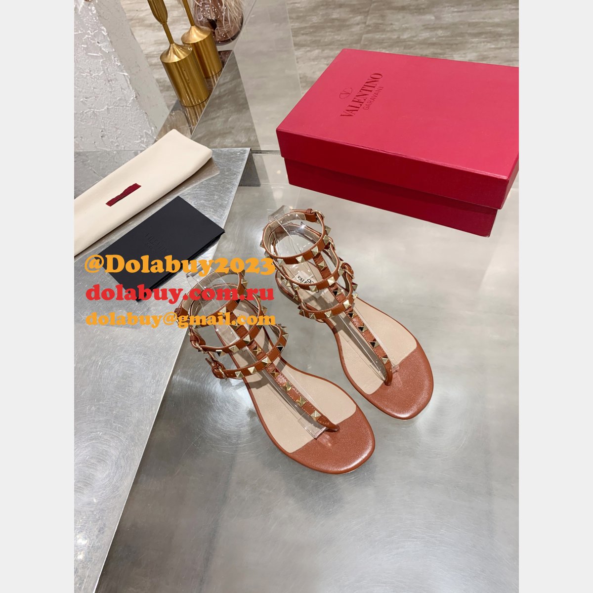 Valentino 1:1 Mirror ROCKSTUD METALLIC FLAT FLIP-FLOP SANDAL
