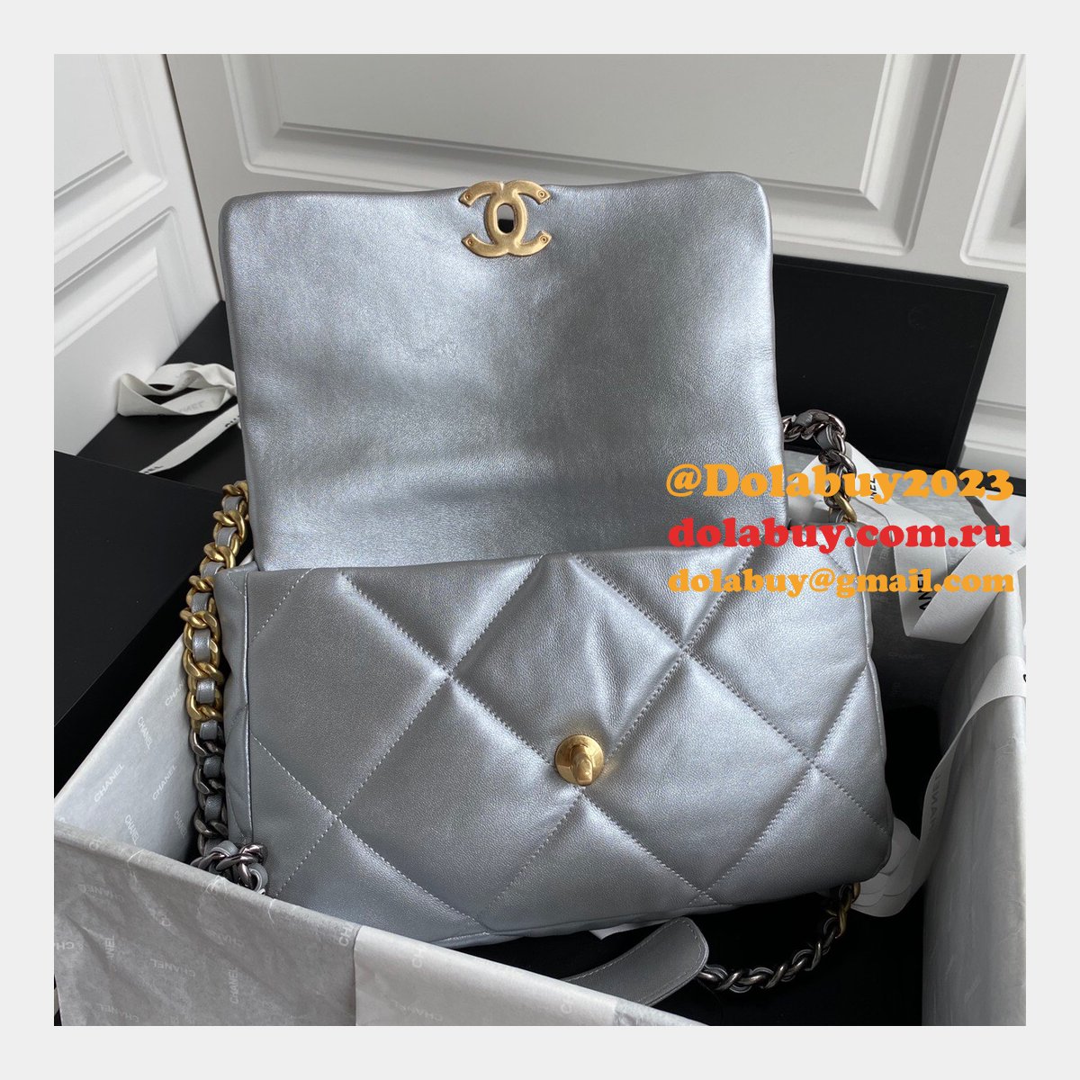 Shop For Quality Lambskin Flap AS1161 Replica Bag