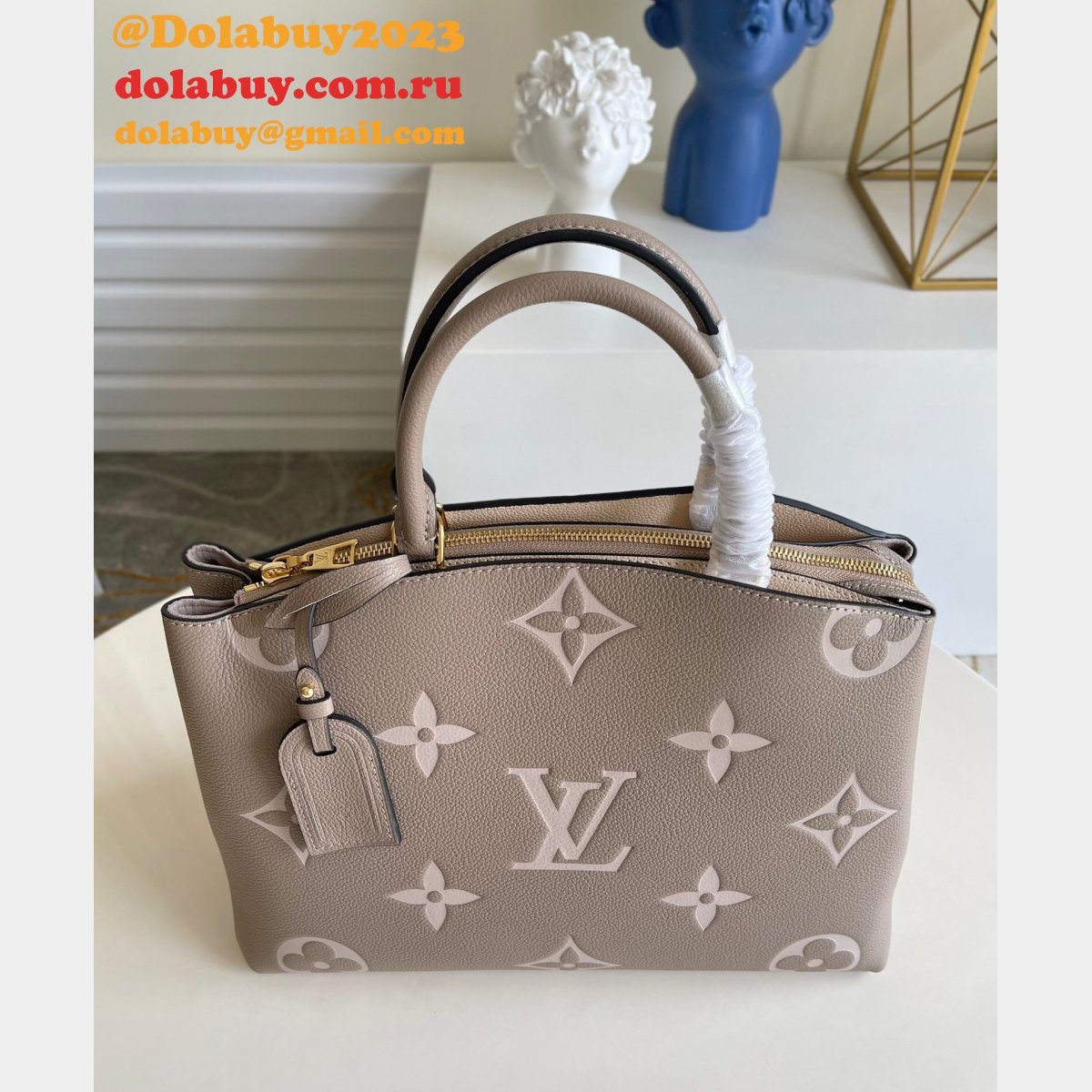 China Louis Vuitton Knockoffs Grand Palais Handbags M45811 Bags