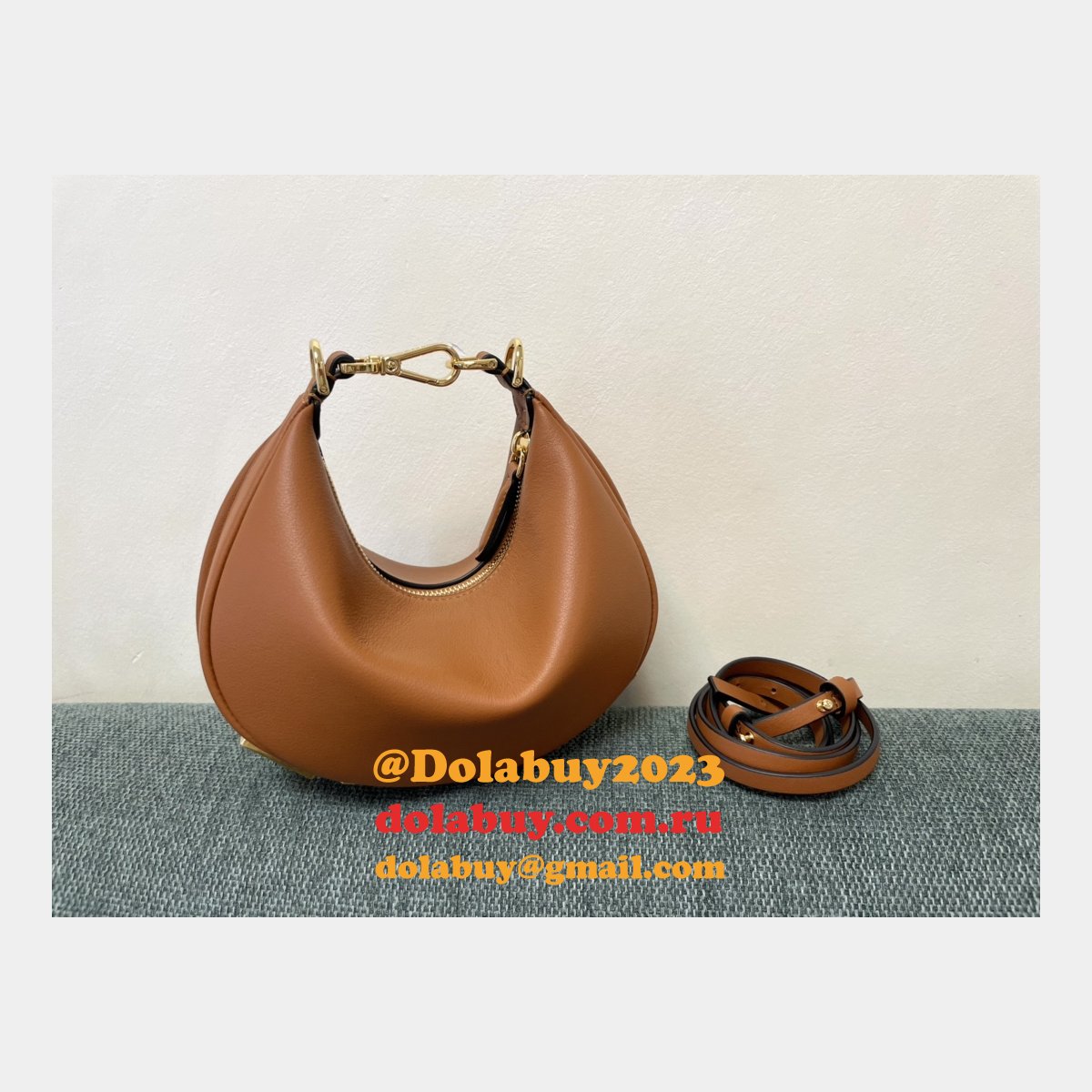 our dolabuy best praphy 56853 designer replica F**di bag