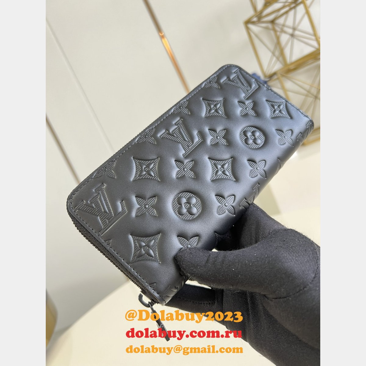 M11721/M31071 Zippy Wallet Horizontal Taiga Taurillon LV Wholesale Replica