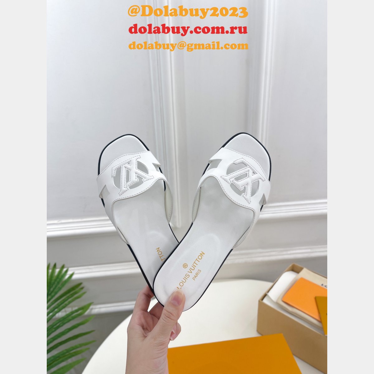 Top Quality LV Isola Flat Mule women style