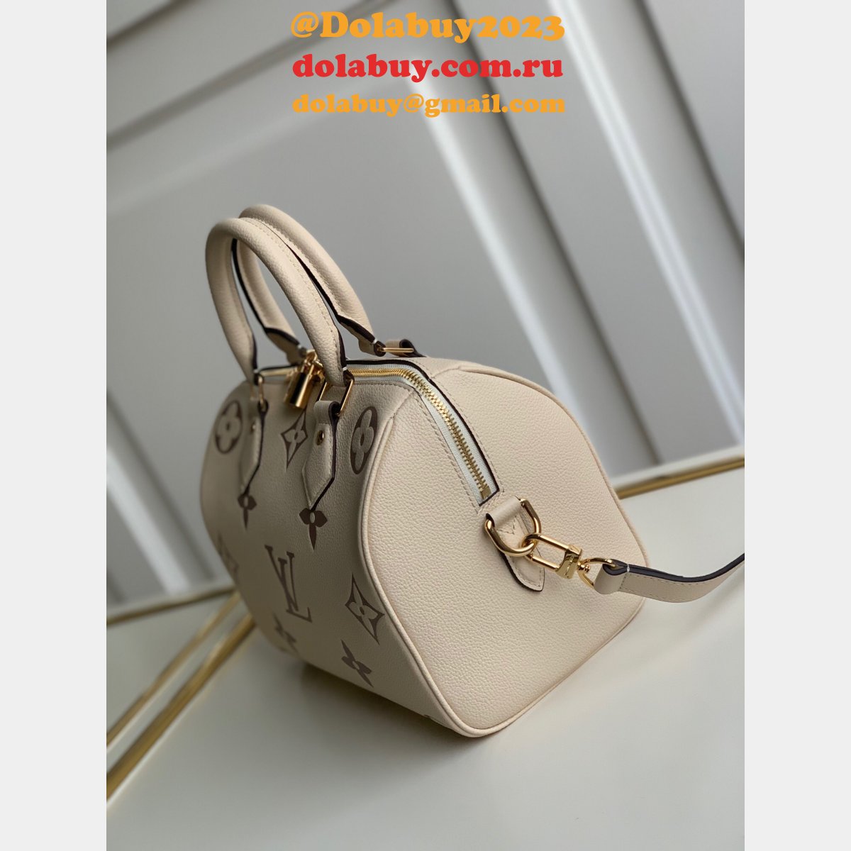 Where to Buy Replica Louis Vuitton Speedy 25 M58947 Bag