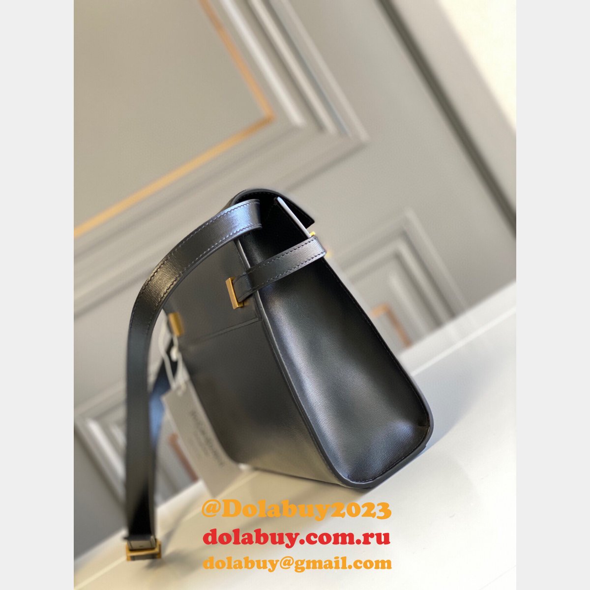 Replica YSL Saint Laurent Small Manhattan Top Handle Bag 29CM Black