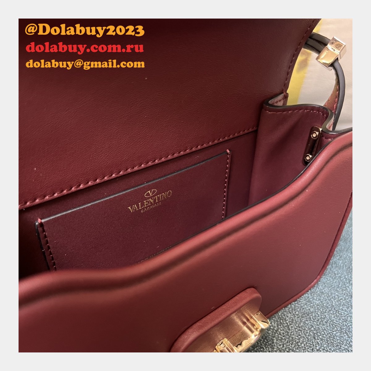 Wholesale VALENTINO GARAVANI LETTER VLOGO SIGNATURE handbag