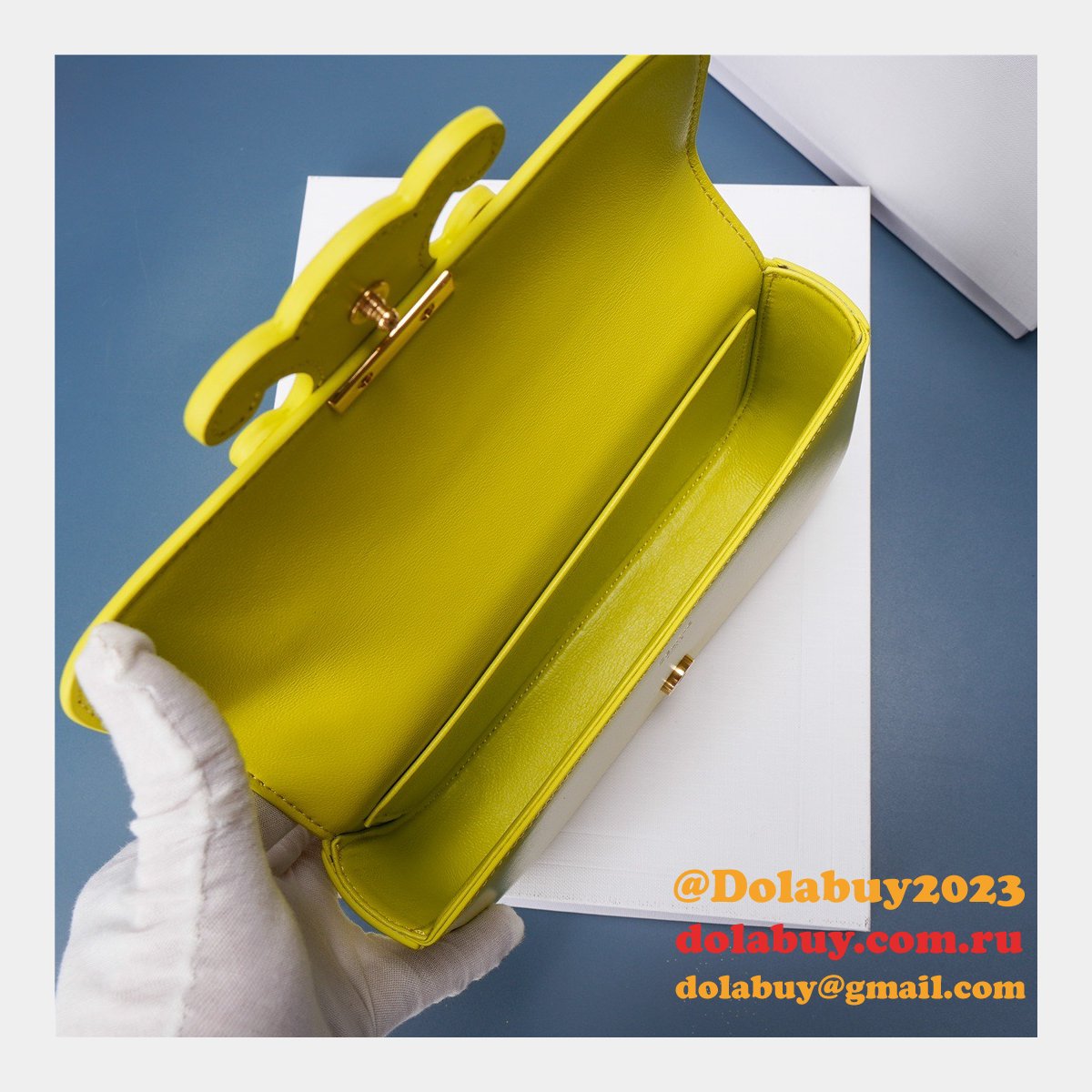 Fake Cheap Replica Celine Triomphe Handbags 21CM