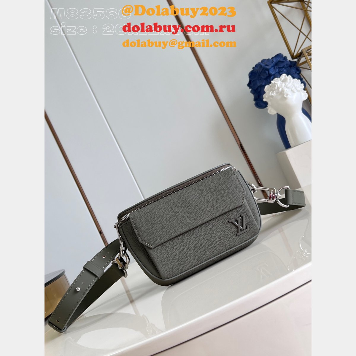 Pilot Wearable Wallet M83563/M83560 LV Aerogram Replica Bags