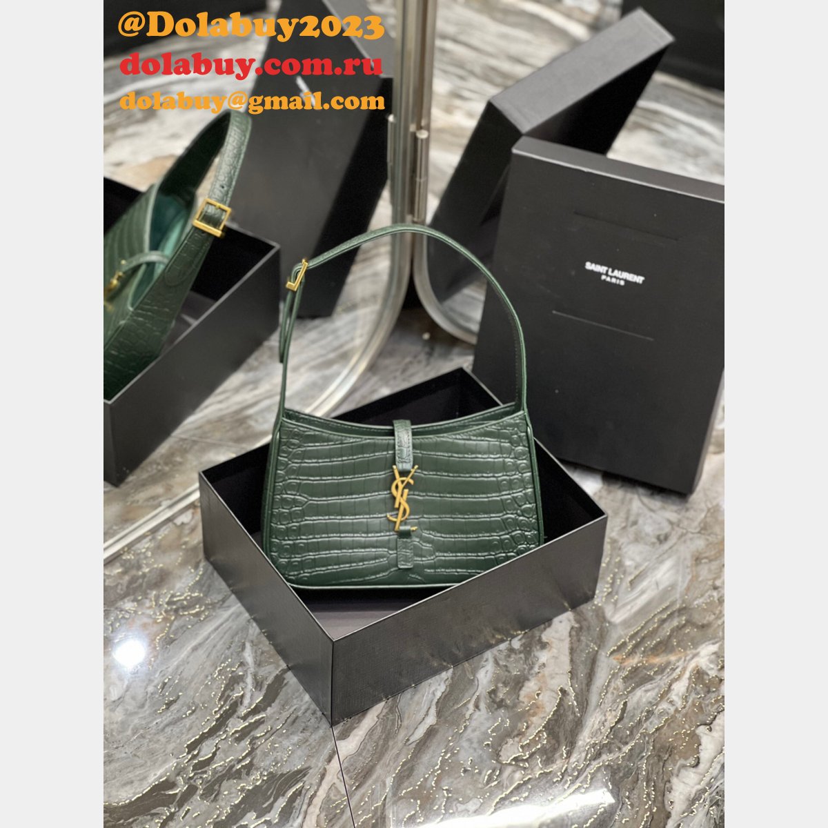 UK Quality Replica Yves Saint Laurent LE 5 À 7 HOBO 657228 BAG