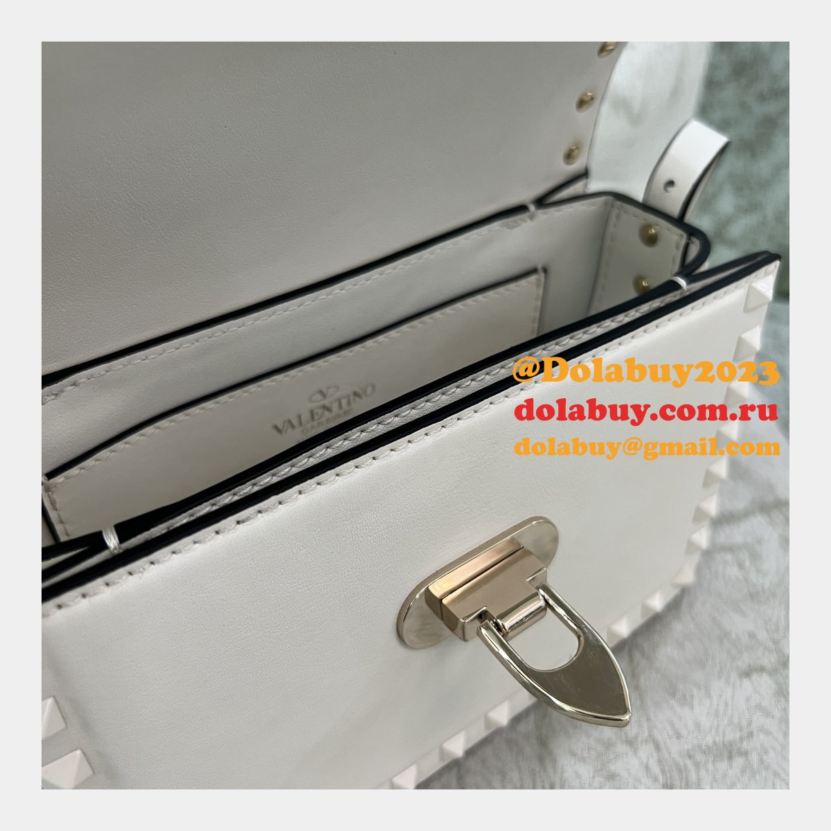 Cheap Fake Valentino Garavani Rockstud Calf Small Bag