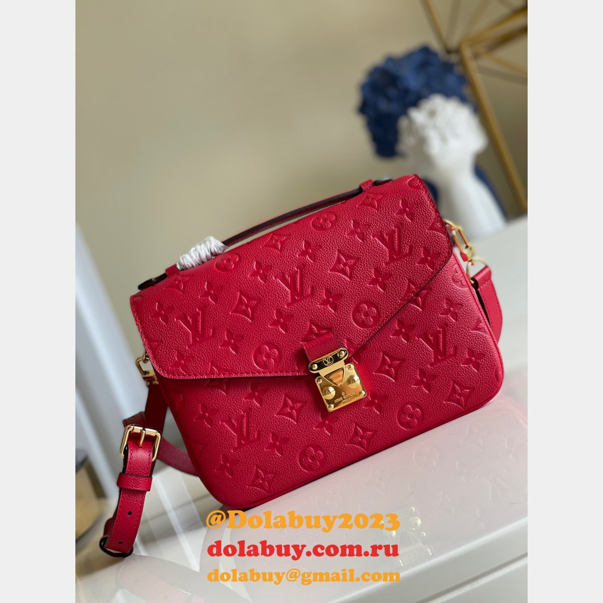Louis Vuitton Fake Scarlet Red M44155 Pochette Métis