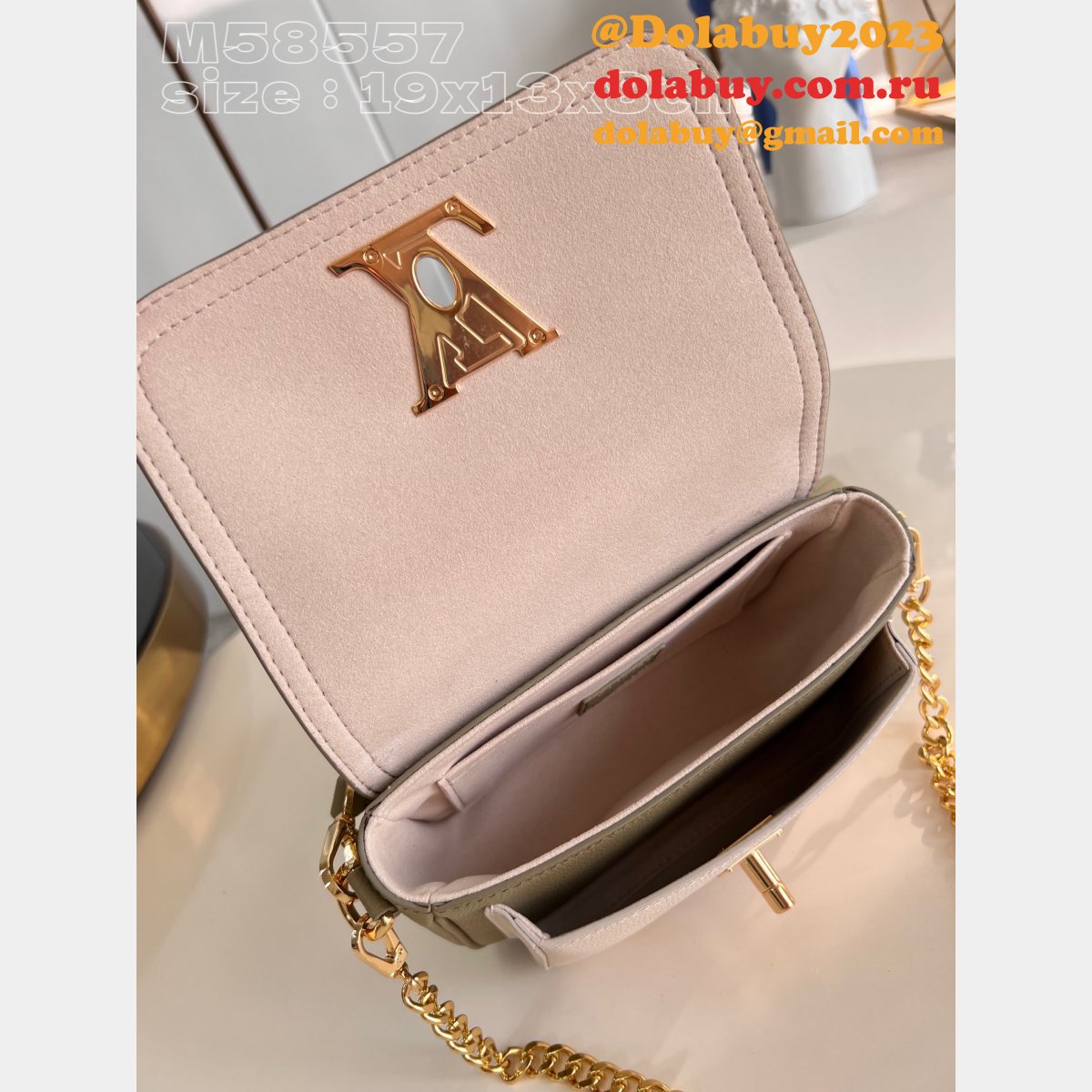 UK Lockme Tender M58557 Louis Vuitton AAA+ Replica Bag
