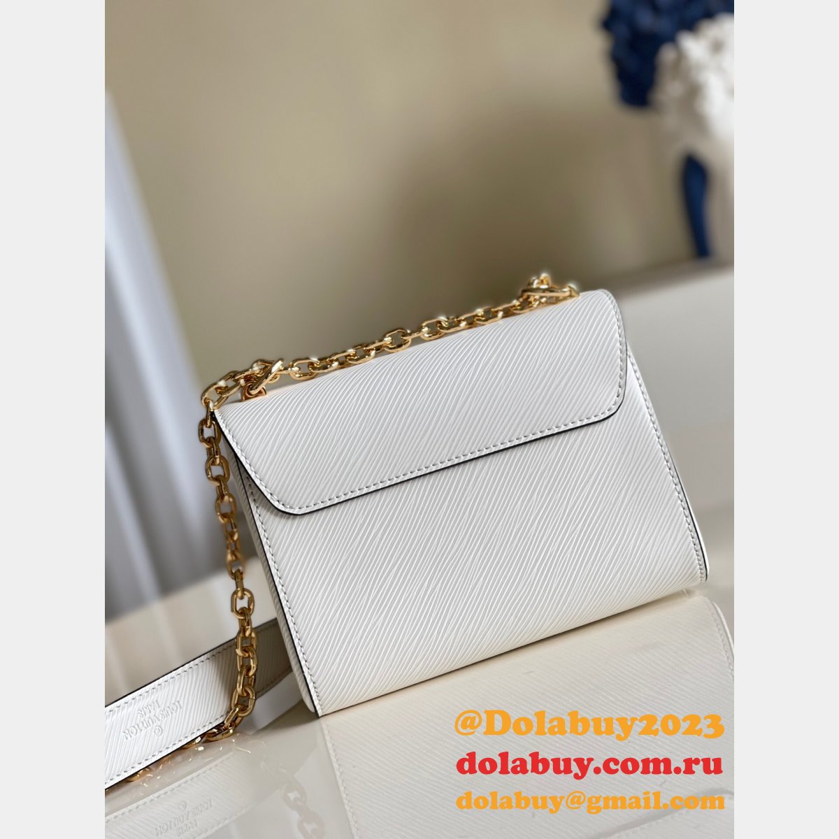 Louis Vuitton Replicas Twist PM Epi Leather M50332 Black/White 7 Star