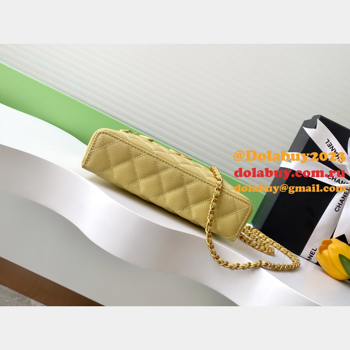 Replica AP4483 Classic Clutch With Chain Knockoff Bag