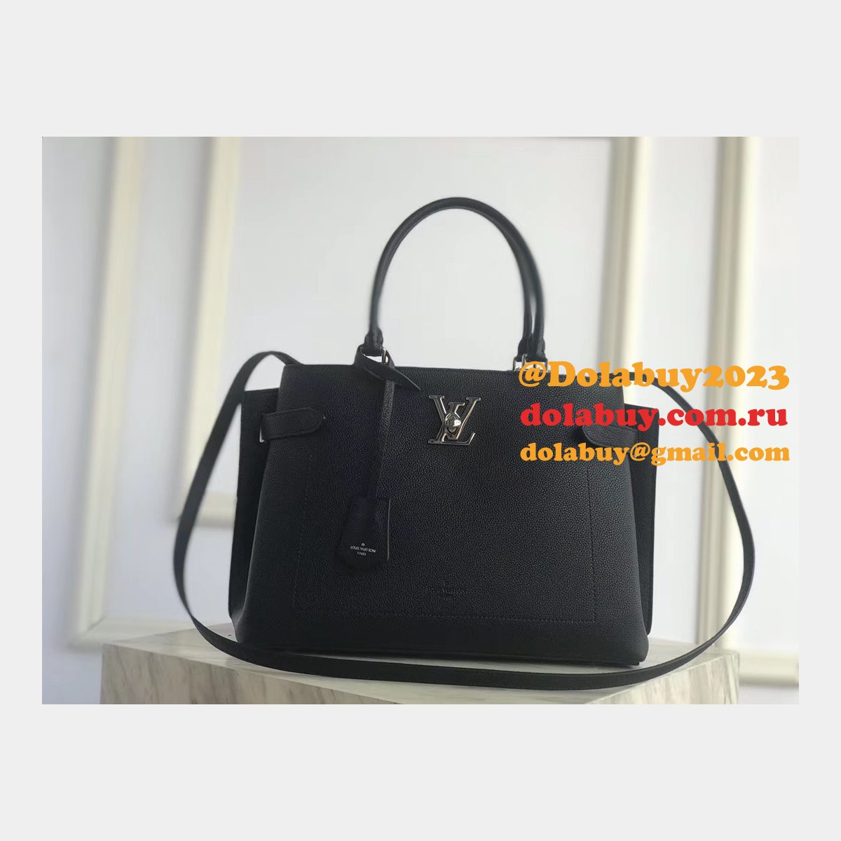 Replica Louis Vuitton UK M53730 Lockme Day Calf Leather Tote Bag