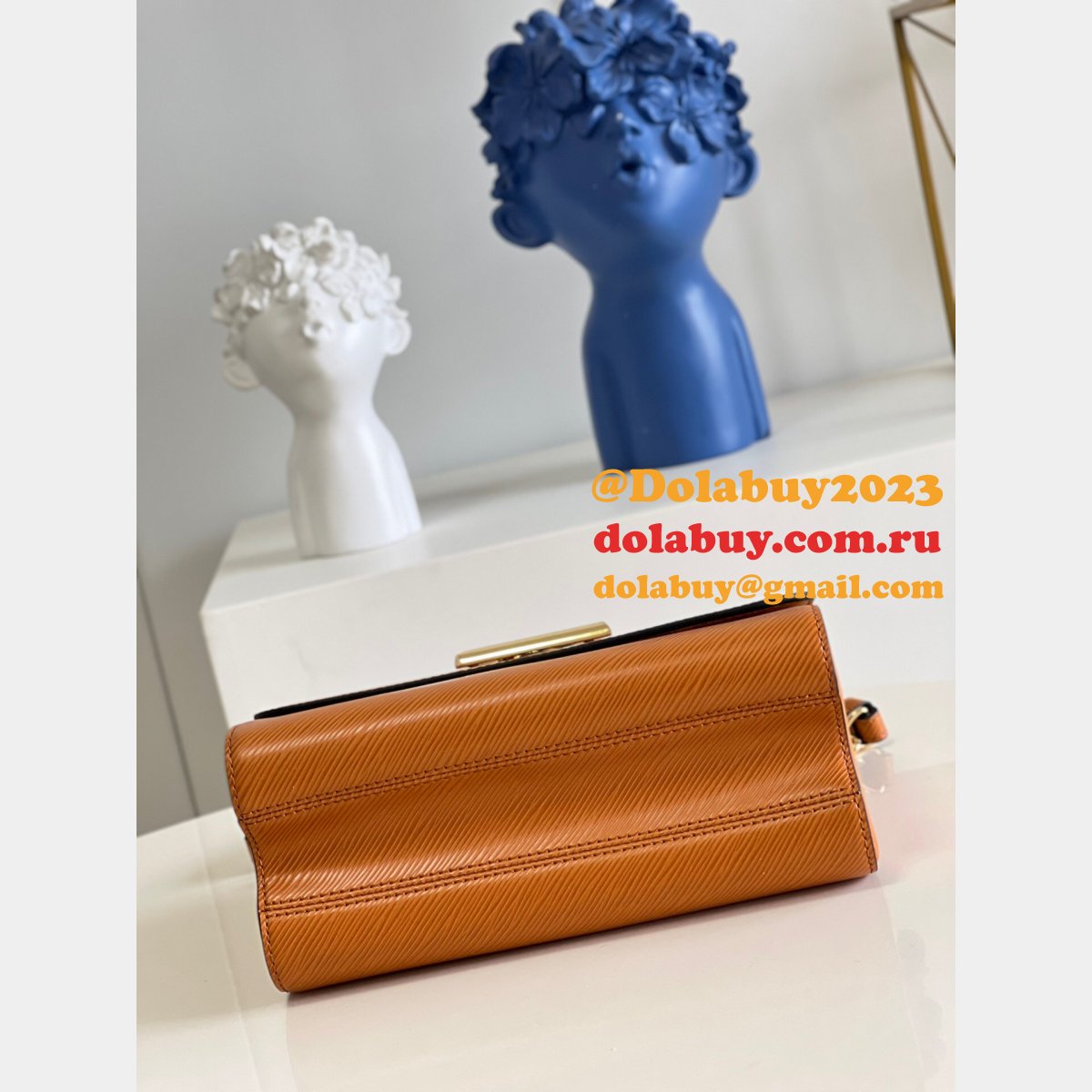 Louis Vuitton Replica M50280 Twist MM Epi Leather High Quality Designer