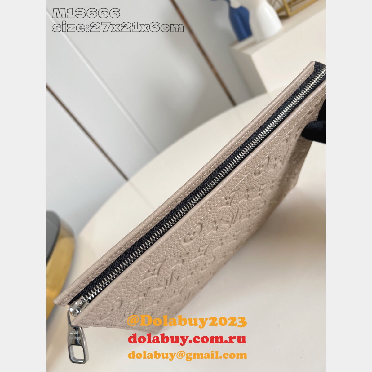 Louis Vuitton Pochette Voyage M13666 Duplicate Taïga Bag