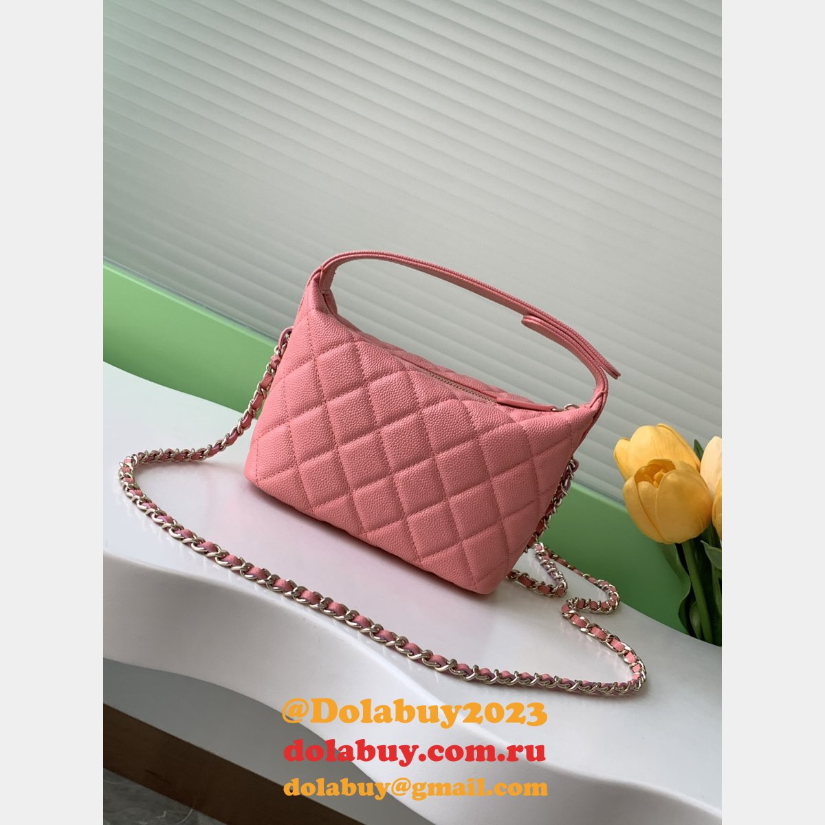 Top Quality Replica AP4386 Clutch Chain 7 Star Bag