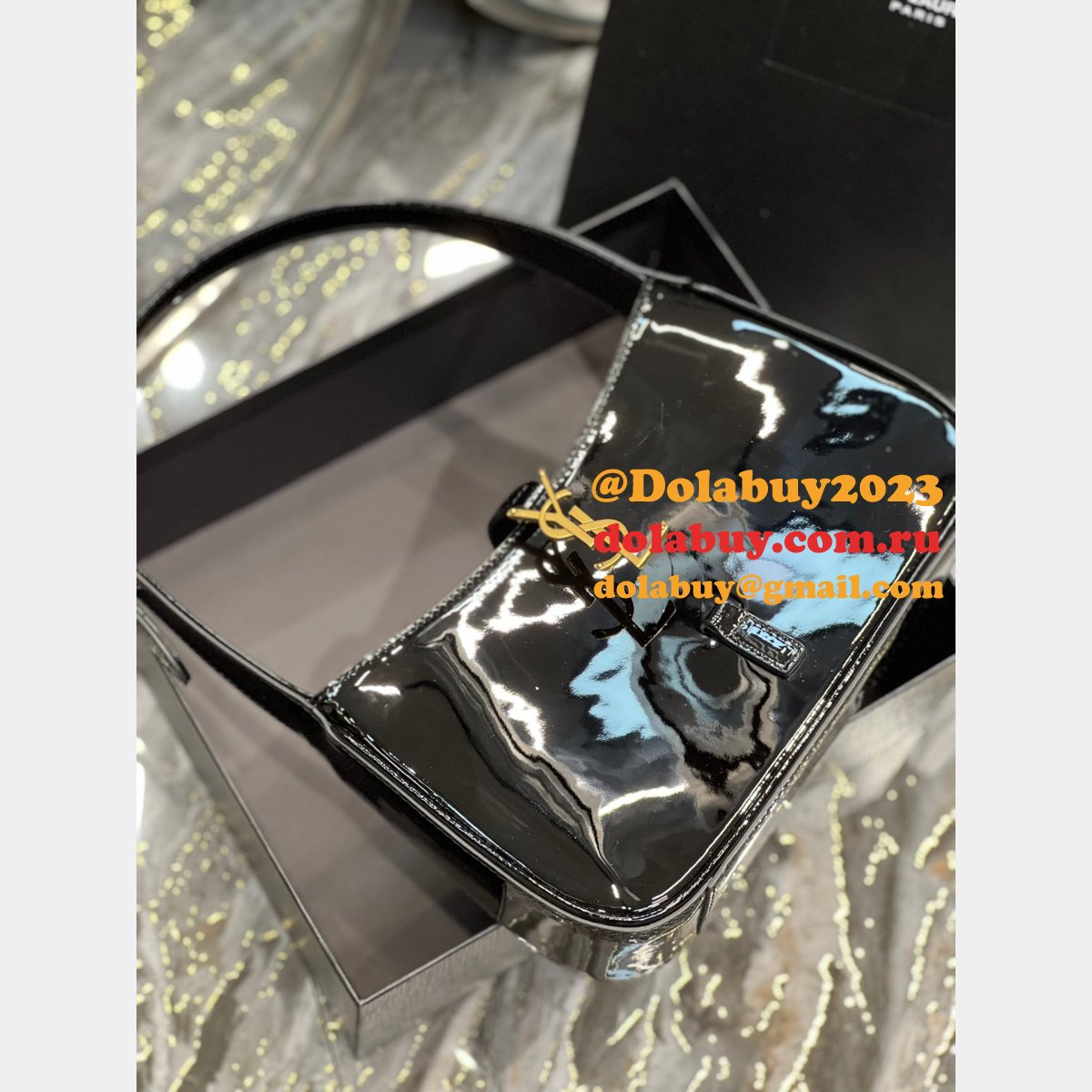 YSL 7 Star replica 657228 LE 5 À 7 hobo bag in Patent Leather