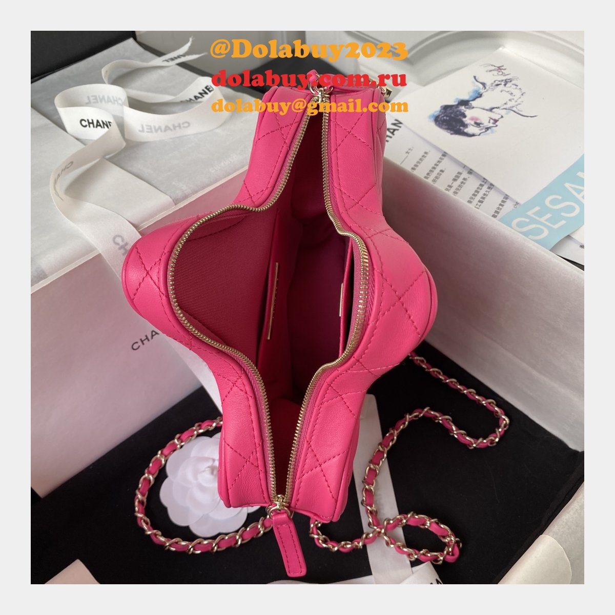 Perfect Star Clutches Metallic AS4579 Replica Designer Handbag