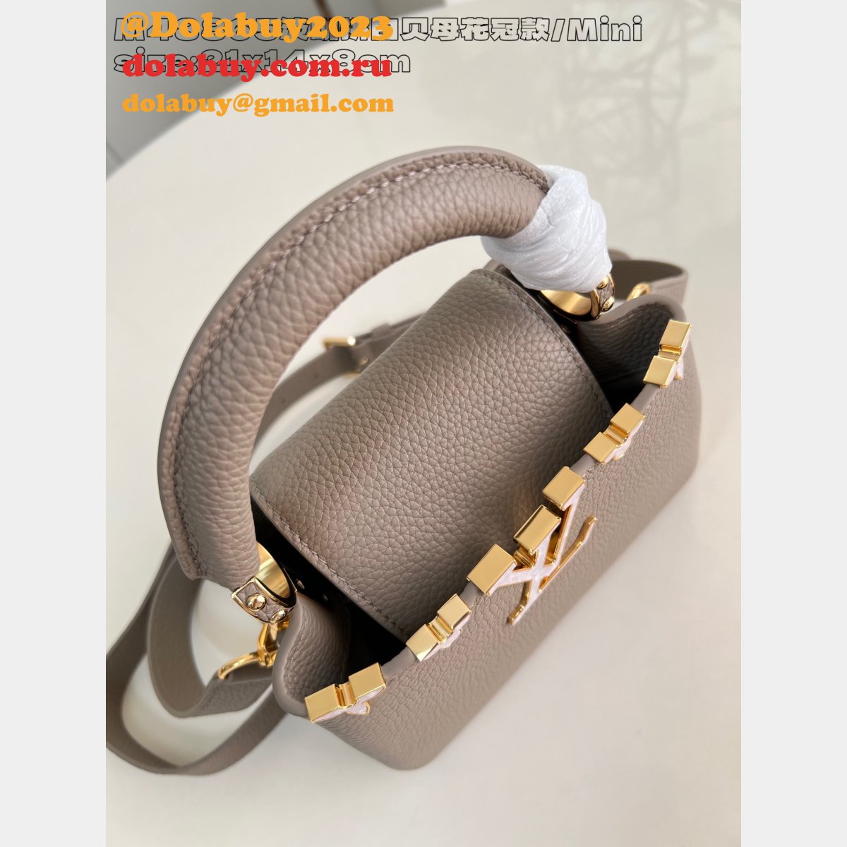 Louis Vuitton 7 Star Knockoff The Capucines Designer M48865 Bag