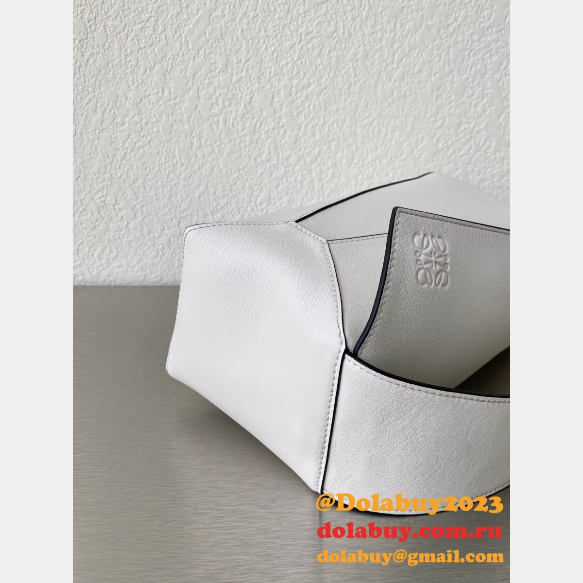 Luxury Loewe High Quality Handbags for Sale-Loewe Replica Bag Sale