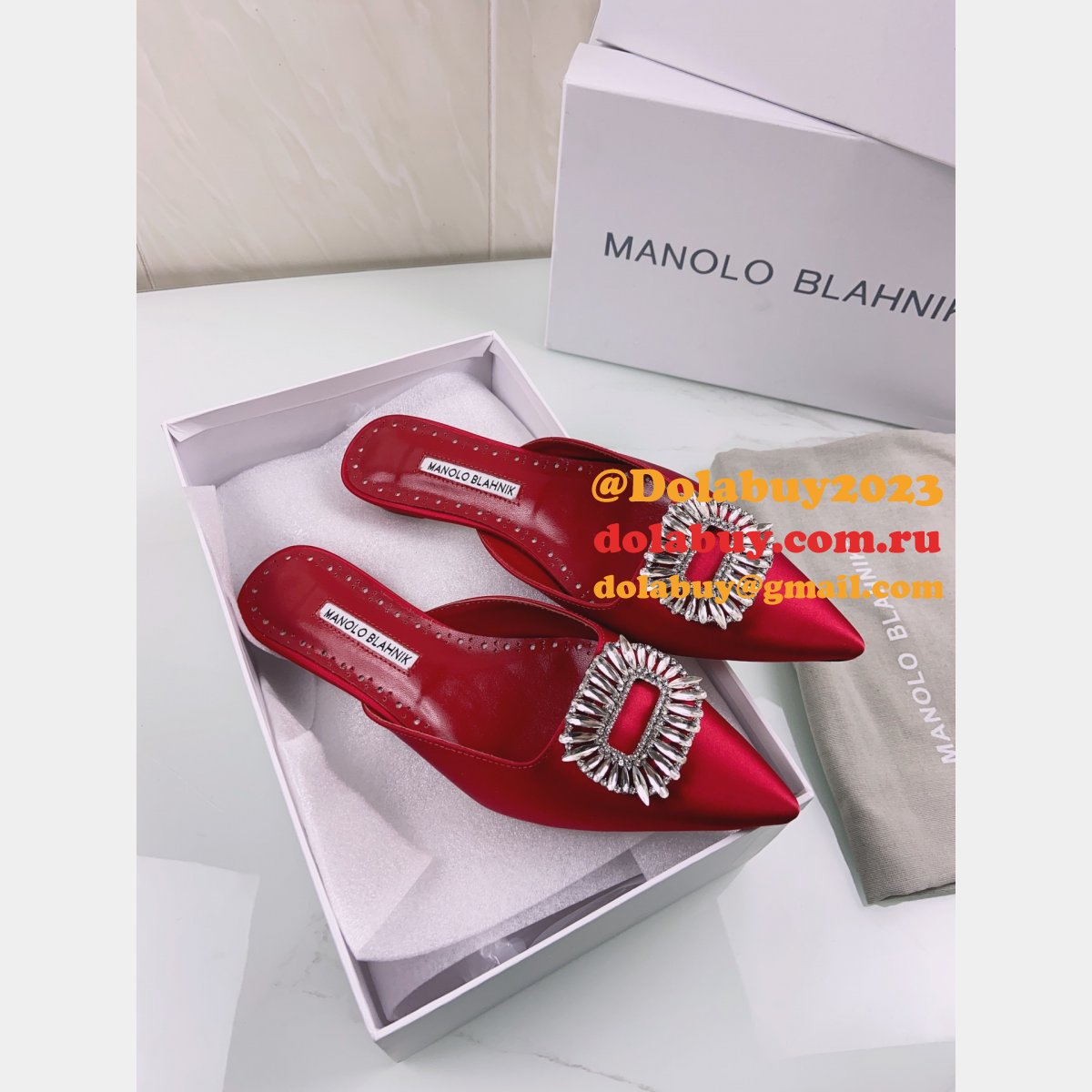 Replicas Manolo Blahnik Luxury Satin Pumps Dolabuy