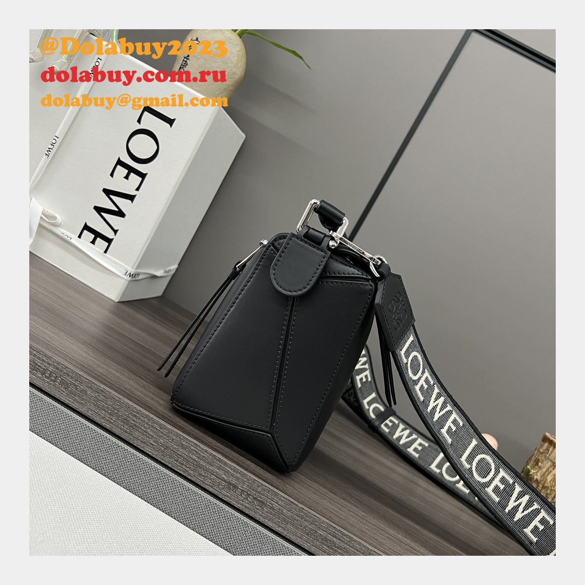 Inspired Loewe Small Puzzle Bag In Satin Calfskin 24CM With Strap