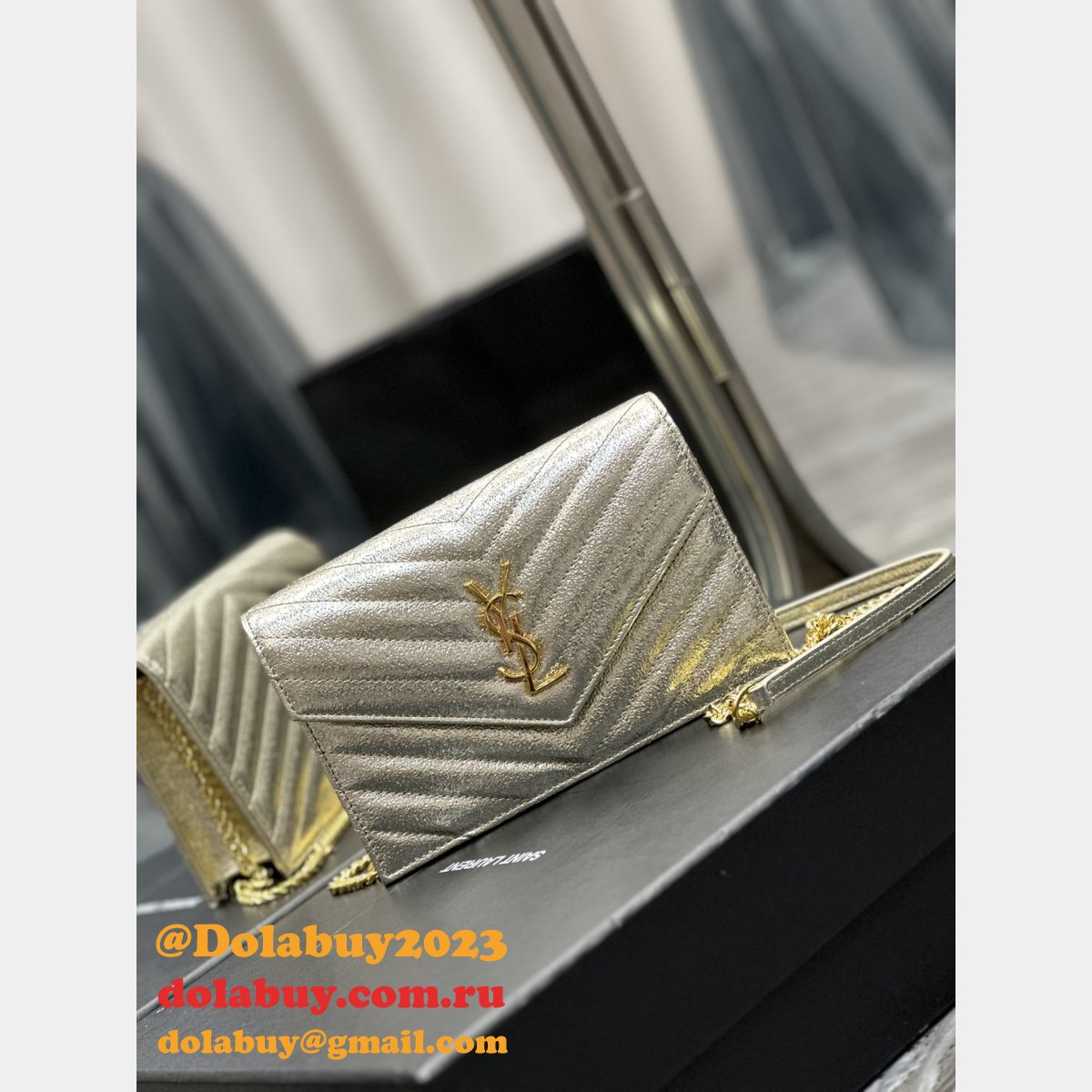 Quality YSL Designer Monogram Woc Cheap 393953/377828 Chain Bag