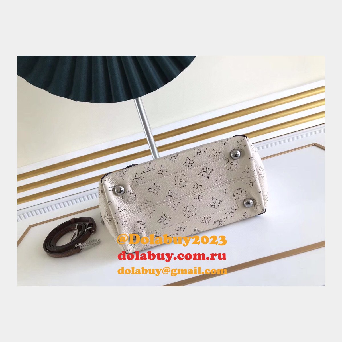 7 Star Louis Vuitton Mahina M54353/M54350 Hina Handbags