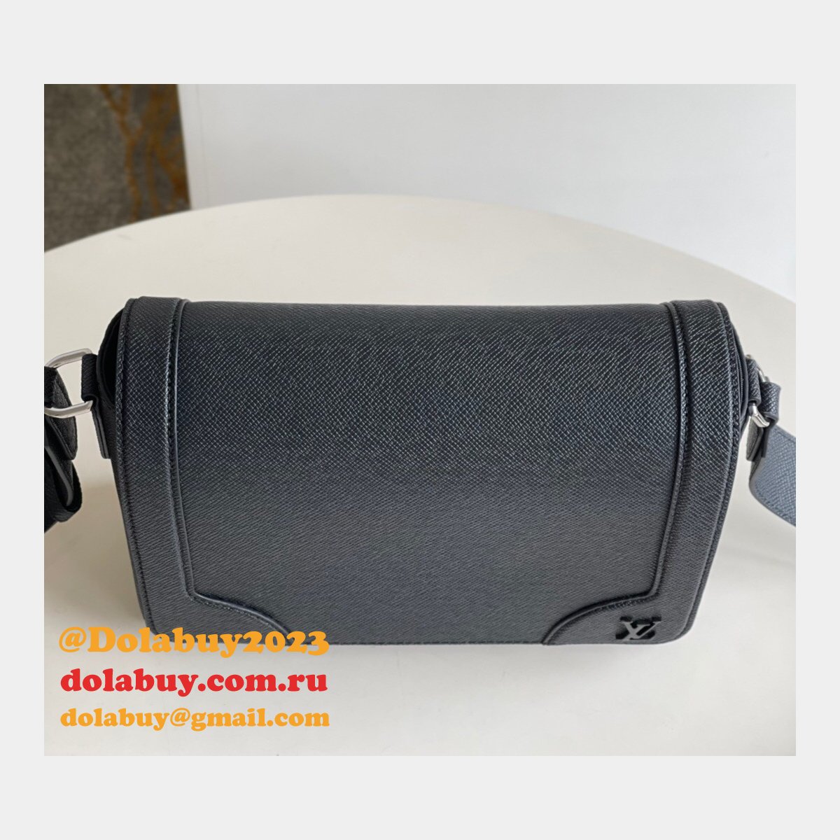 How To Buy Replica Louis Vuitton M30807 New Flap Messenger Taiga Online