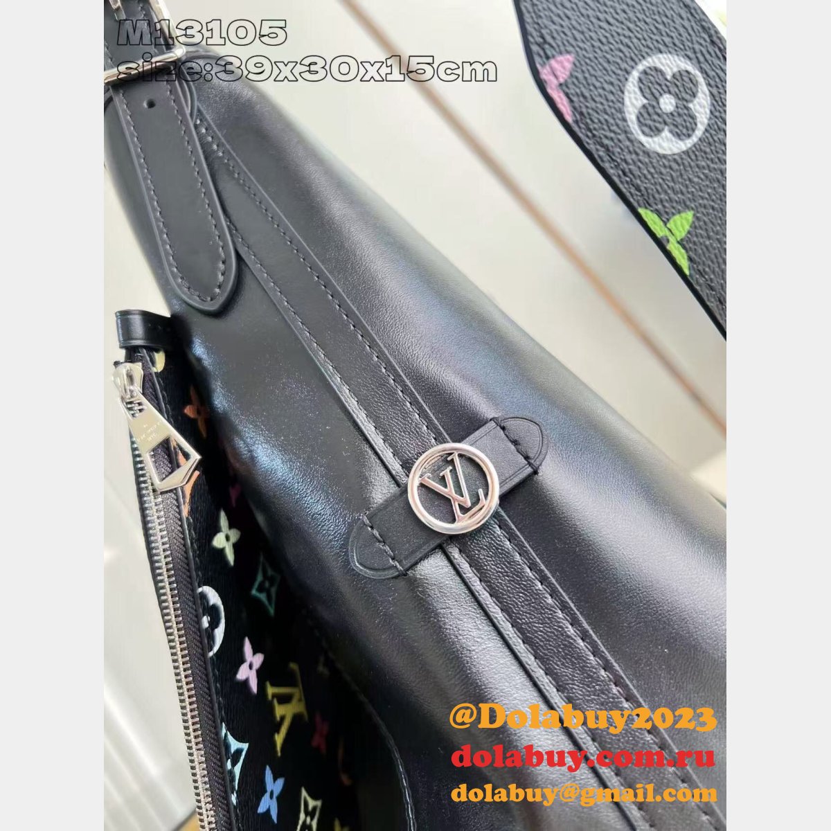 Fashion Louis Vuitton Fake Vibe CarryAll Cargo M25143 Bag