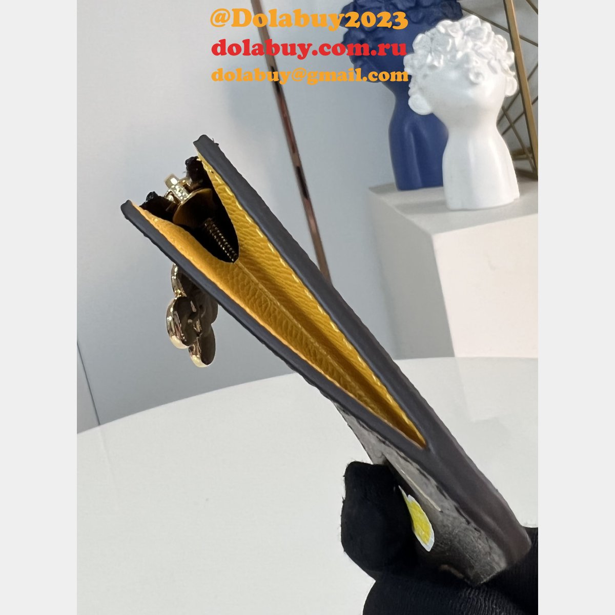 Louis Vuitton Replica 57th Street NYC Romy Card Holder Exclusive M12998 Bags