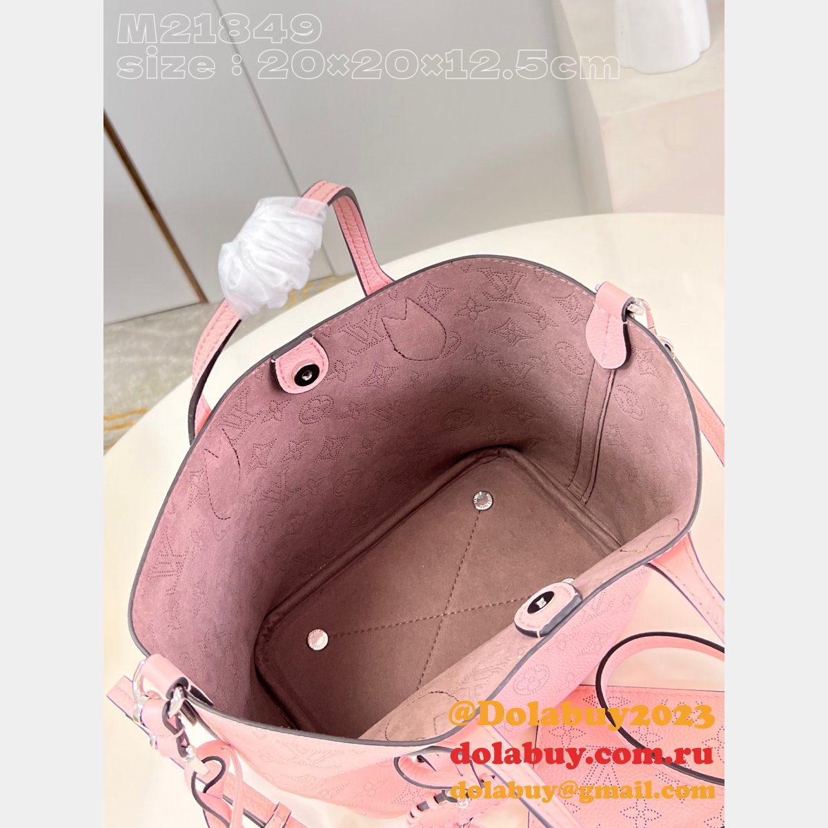 Louis Vuitton Luxury M21849 Blossom 7 Star Mahina Bag