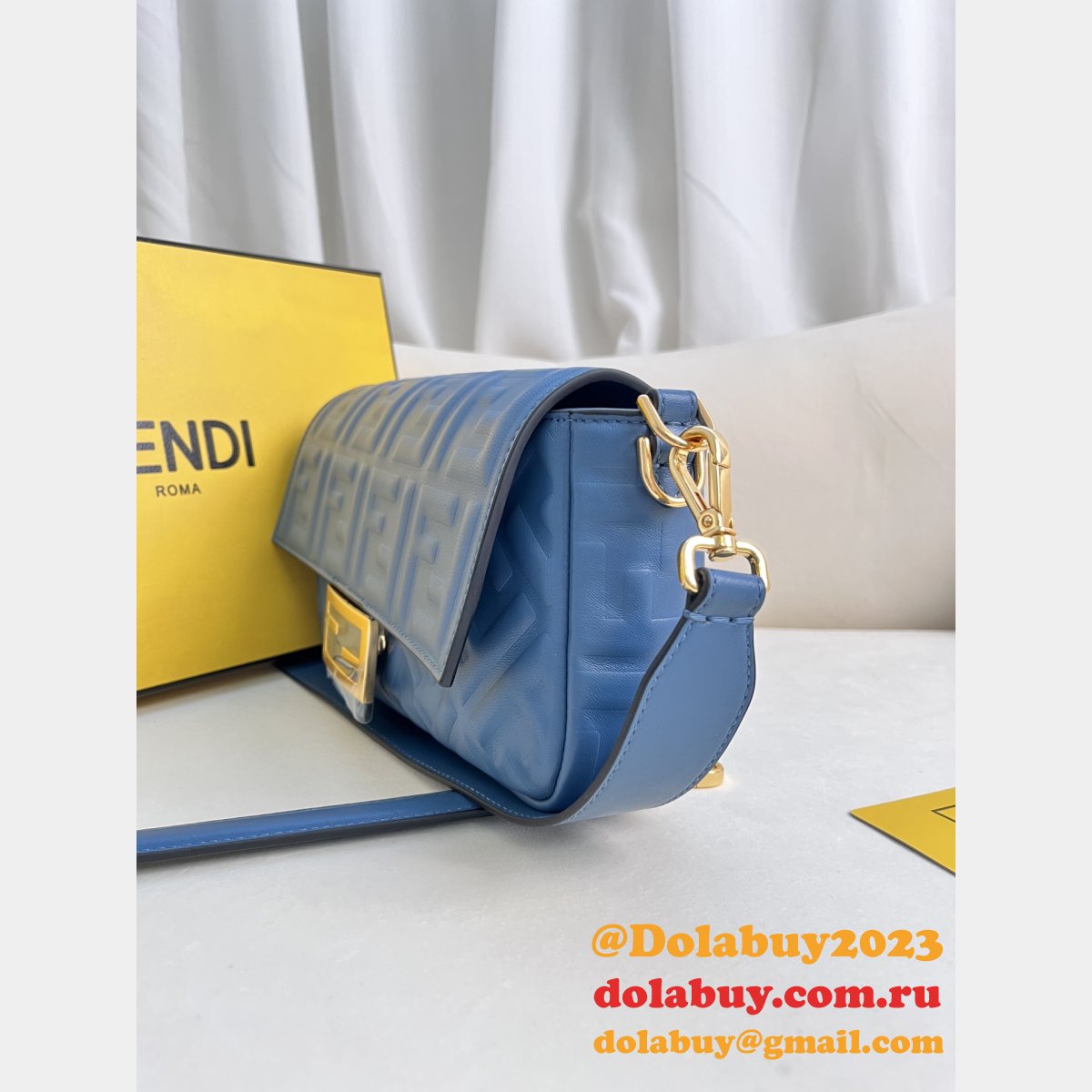 7 Star fendi Iconic Baguette Medium bag 211