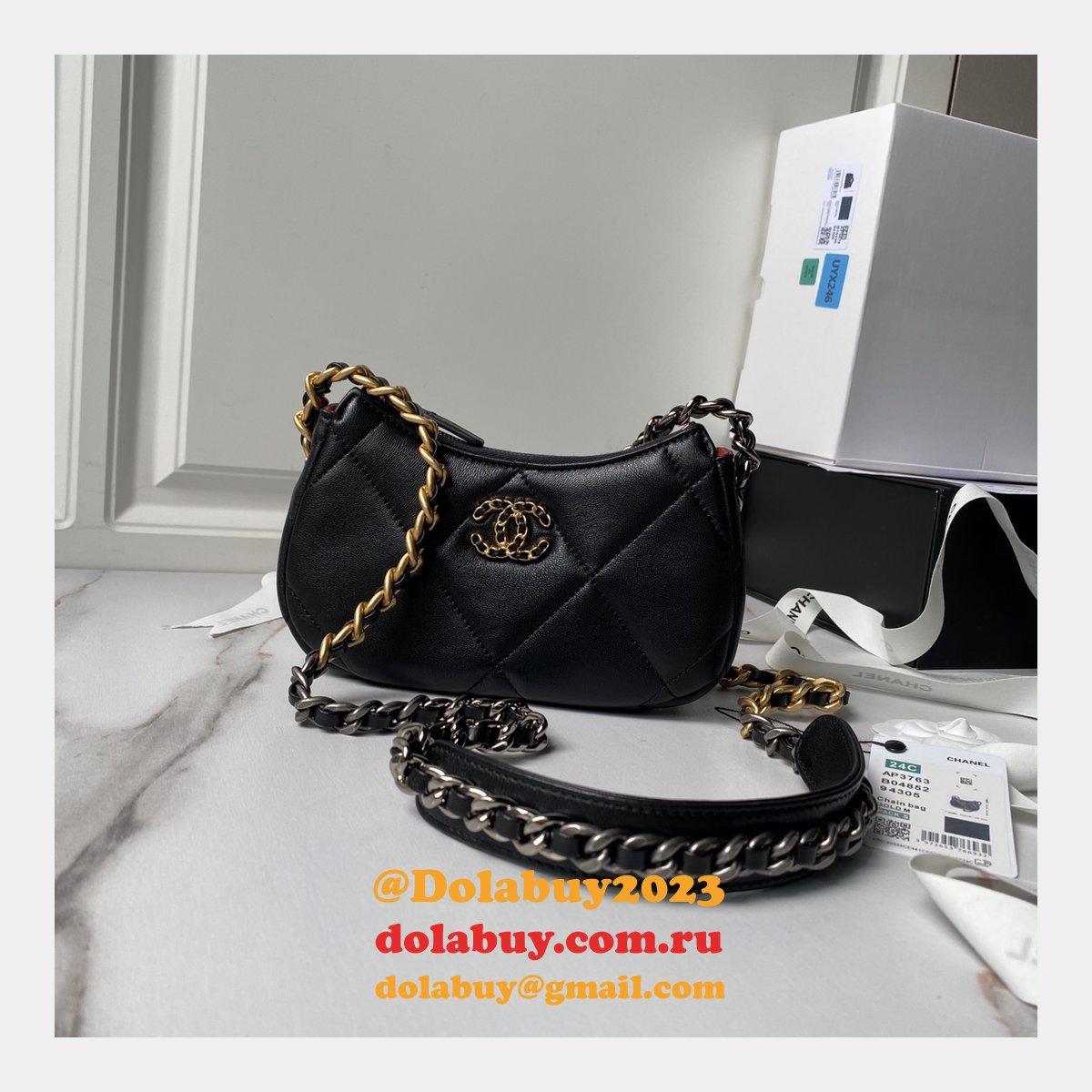 Perfect AAA Dolabuy 19 Cluths Chain AP3763 Replcias Bag