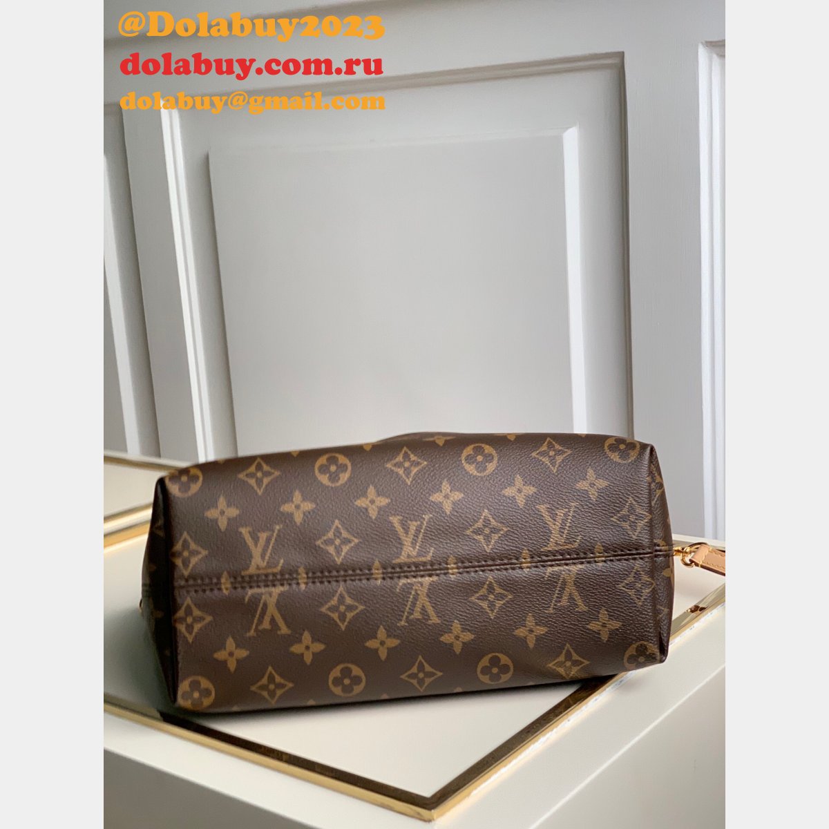Designer Louis Vuitton Replicas M45987/M45986 Boétie PM Monogram Handbags