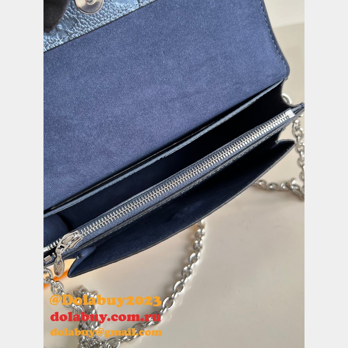 Online Louis Vuitton Replica M59077 Vavin Chain Wallet Monogram Empreinte Leather