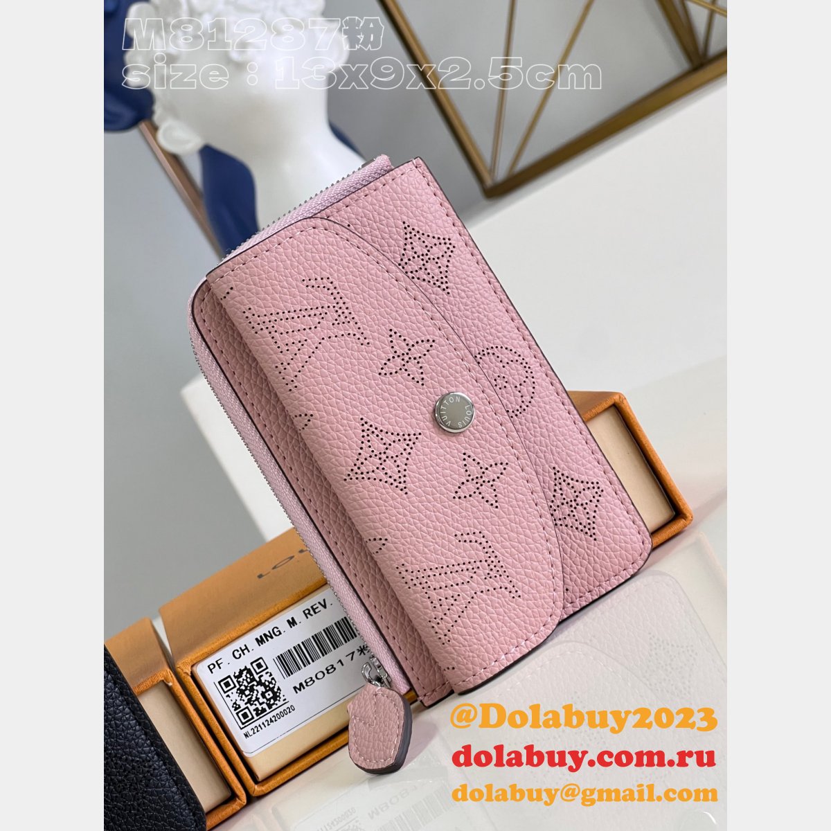 Card Holder Recto Verso Mahina M81287 Louis Vuitton Luxury Fake Bag