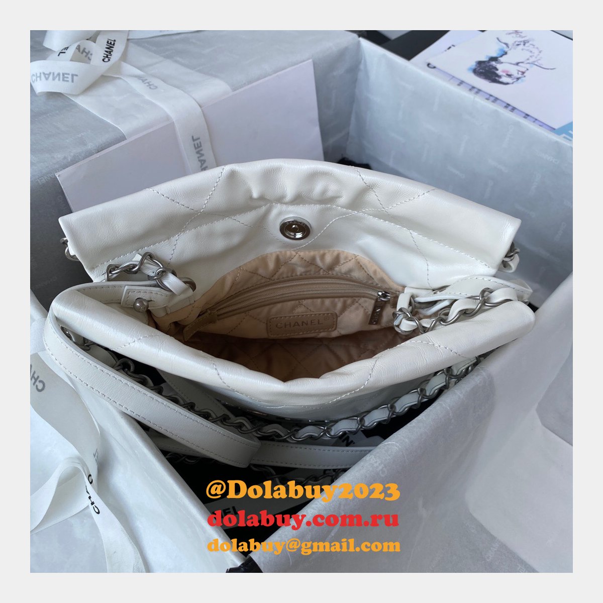 New Fashion AS3263 Shiny calfskin Designer Replica Handbag 20CM