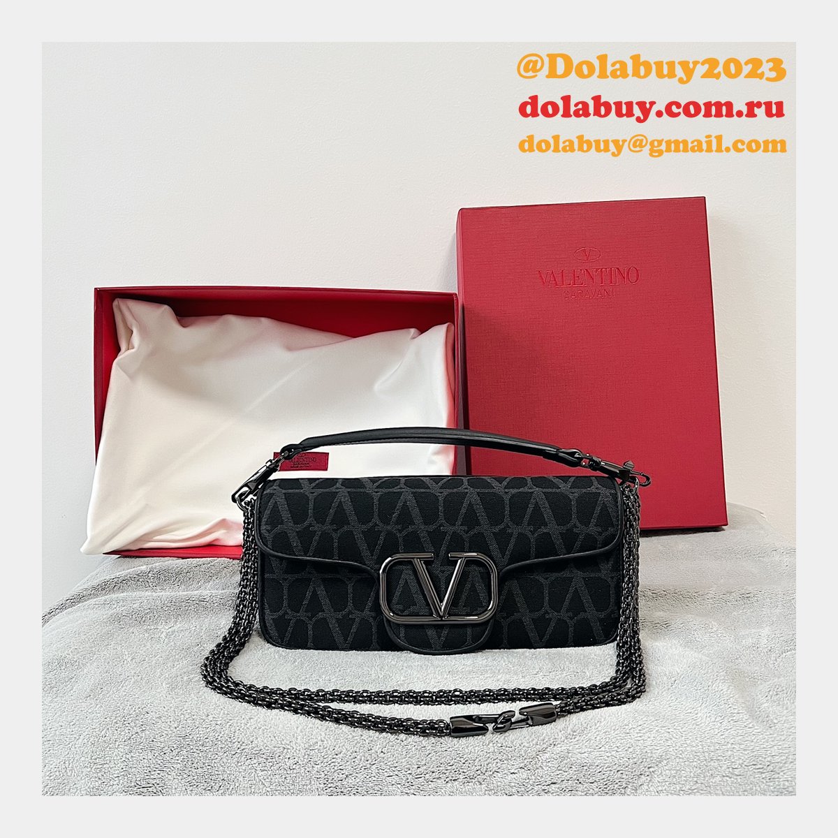 Shop Valentino Garavani 1133 Locò VLogo Signature Replica Bags Sale